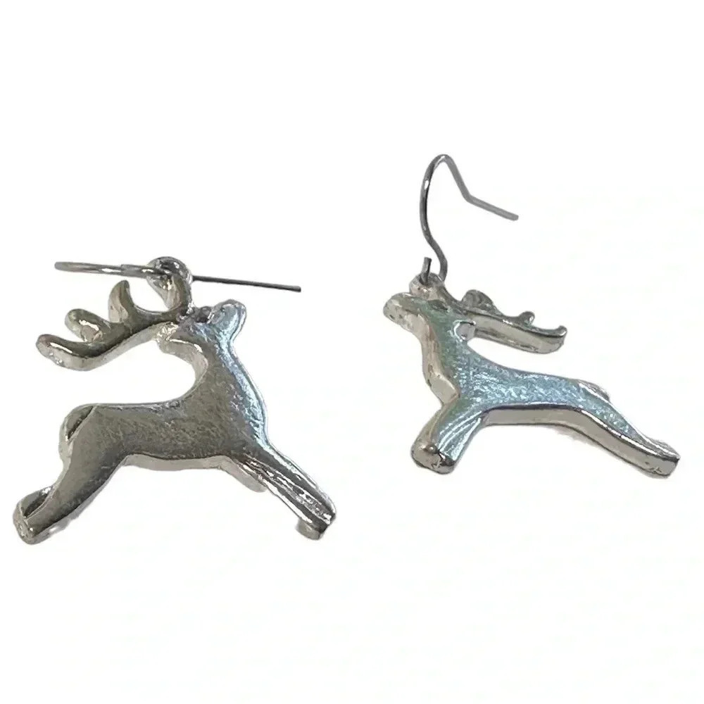 Gold and silver reindeer fishhook earrings women’s jewelry winter Christmas deer - Picture 3 of 4